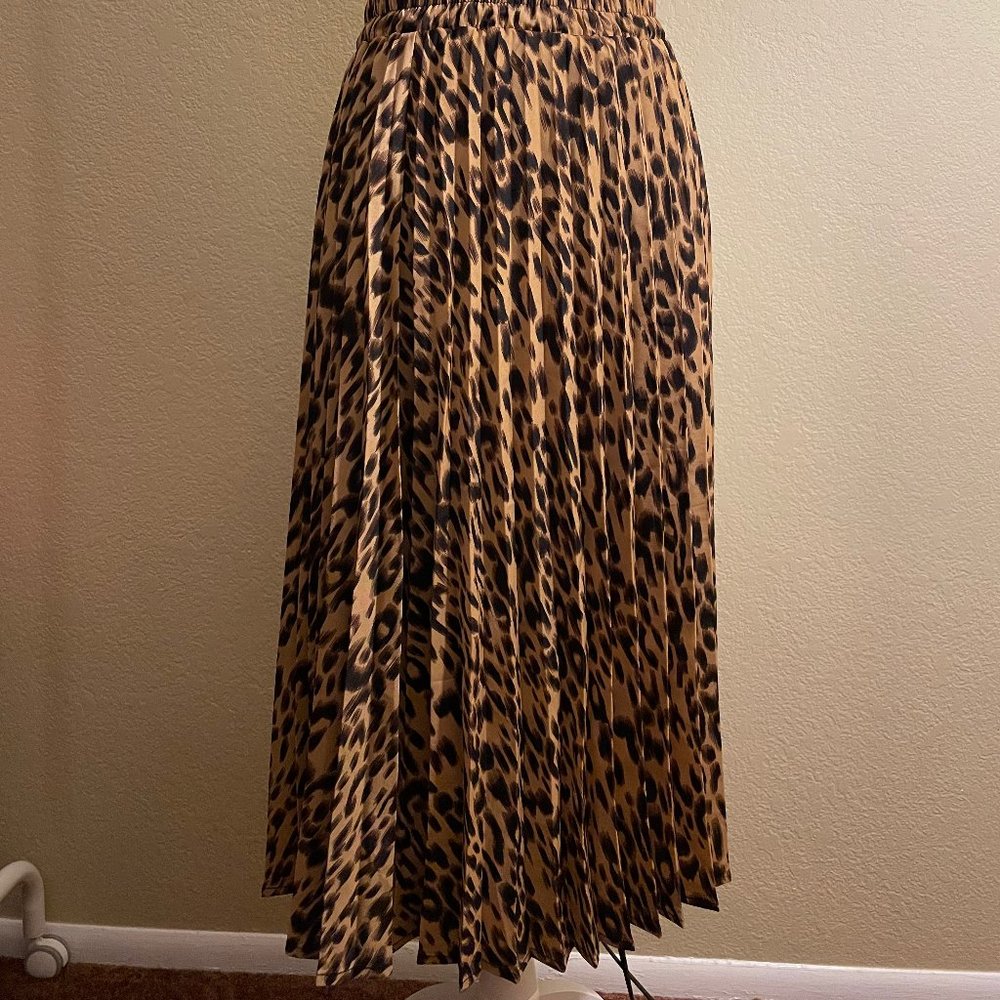Pleated Leopard Skirt